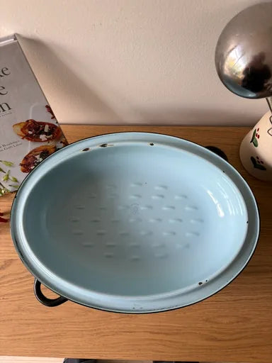 Kockums vintage ovale braadpan met deksel, lichtblauw email en gietijzer