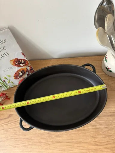 Kockums vintage ovale braadpan met deksel, lichtblauw email en gietijzer