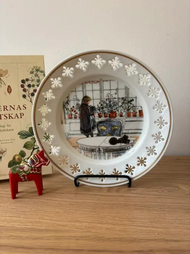 Bing & Grøndahl verzamelbord Blomstervinduet naar Carl Larsson, Serie 1 nr. 1, 1977