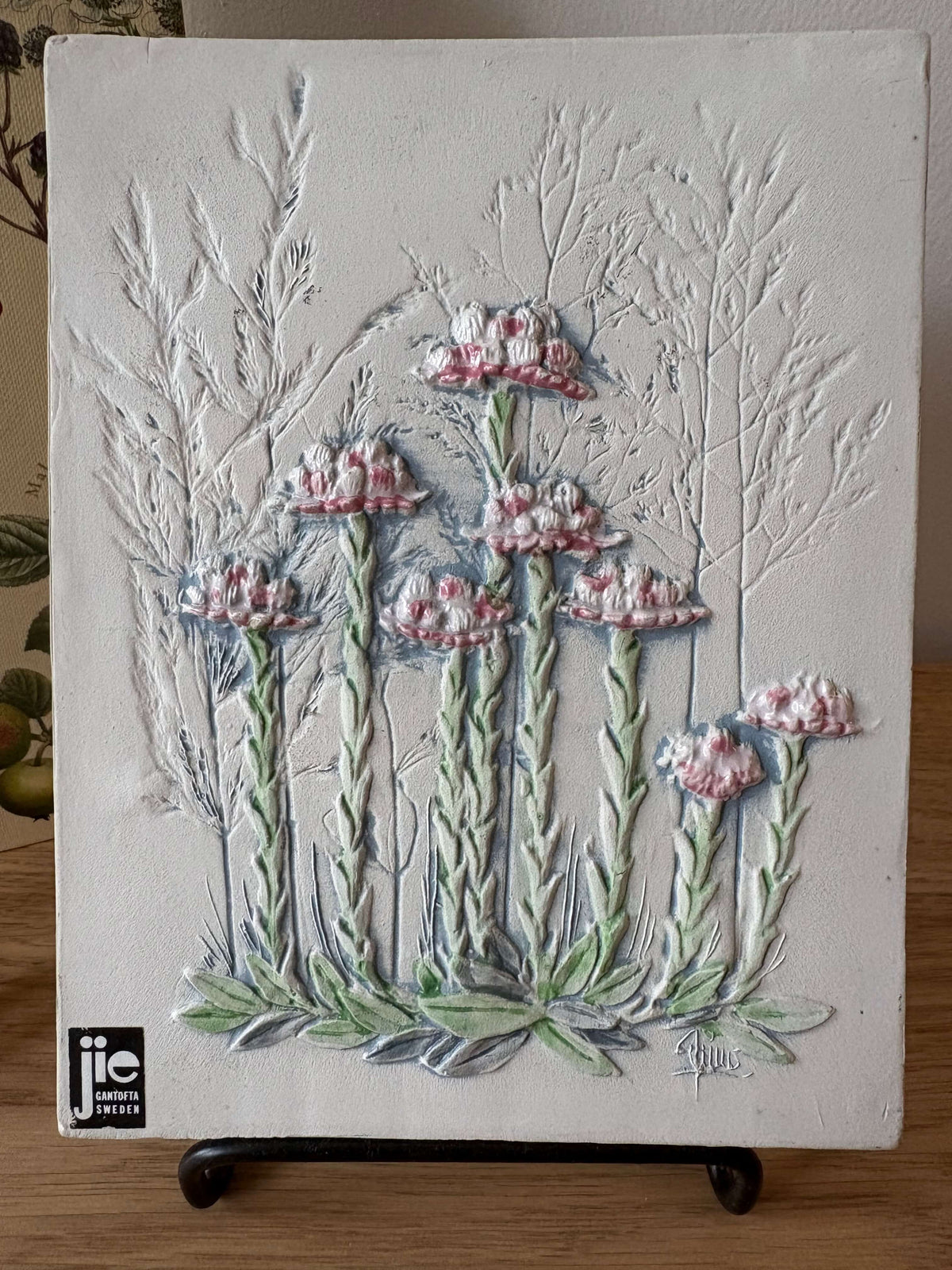 Jie Gantofta wandtegel met wilde bloemen #846