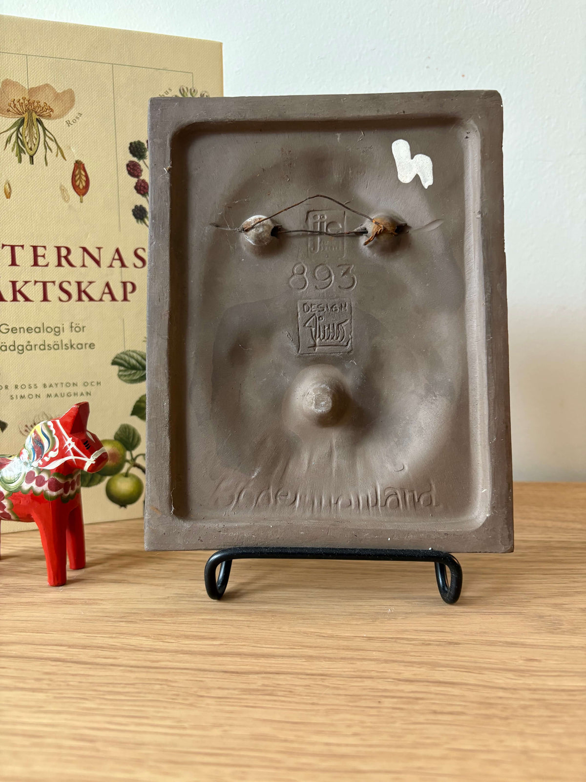Jie Gantofta wandtegel met waterlelies #893